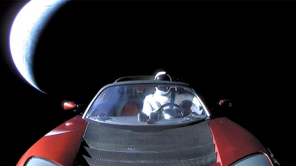 Ο Starman και το Tesla Roadster του βρίσκονται πλέον πέρα από τον Άρη
