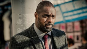 Luther Season 5: Στο νέο teaser ο Idris Elba περνάει από μία πολύ άγρια ανάκριση