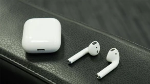 Η Apple ηγείται στην αγορά ακουστικών