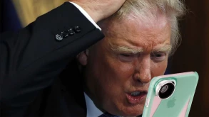 Η Siri πιστεύει πως ο Donald Trump είναι ένα πέος