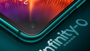 Το Galaxy A8s είναι το πρώτο τηλέφωνο της Samsung με οπή στην οθόνη