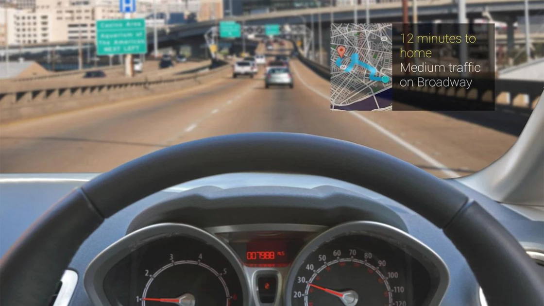 Google Glass και οδήγηση... Παράνομο;