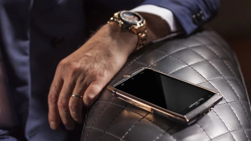 Νέο smartphone από τη Lamborghini