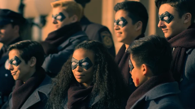 The Umbrella Academy trailer: Μια νέα ακαδημία υπερηρώων ανοίγει τις πύλες της στο Netflix