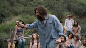 Charlie Says trailer | H Mary Harron αφηγείται μία λιγότερο γνωστή ιστορία για τον Charles Manson
