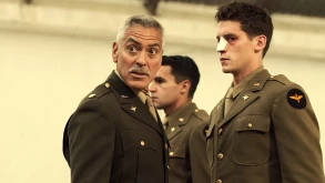 Catch-22 trailer | Ο George Clooney φοράει στολή συνταγματάρχη