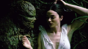 Swamp Thing teaser | Η Crystal Reed θα ανακαλύψει τα σκοτεινά μυστικά ενός βάλτου