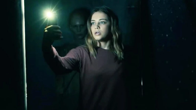 Into the Dark: They Come Knocking trailer | Η Ημέρα του Πατέρα θα τιμηθεί με ανατριχιαστικό τρόπο 