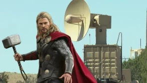 Το THOR των ΗΠΑ καταρρίπτει σμήνη από drones