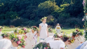 Midsommar trailer | Οι Jack Reynor και Florence Pugh θα χρειαστεί να παλέψουν για την ζωή τους