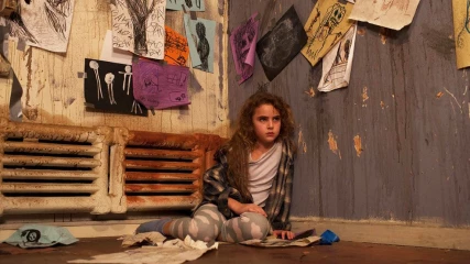 Freaks trailer | Ο Emile Hirsch κρατάει την κόρη του μακριά απ’ ό,τι μπορεί να την βλάψει