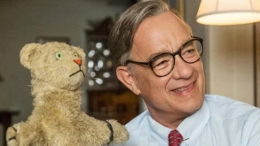 A Beautiful Day in the Neighborhood trailer| Ο Tom Hanks γίνεται ο αξέχαστος «Mr.Rogers»  
