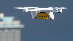 Ταχυδρομικό drone συντρίβεται κοντά σε παιδιά και σταματούν οι πτήσεις στην Ελβετία