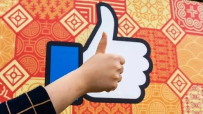 Το Facebook ερευνά την αφαίρεση του αριθμού των Like