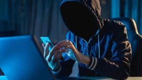 Απάτη με μεταφορά χρημάτων αποκαλύπτει τους κινδύνους των deepfakes