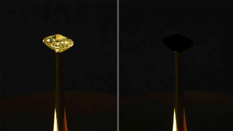 Ξεχάστε το Vantablack, αυτό είναι το πιο σκοτεινό μαύρο που υπάρχει στον κόσμο
