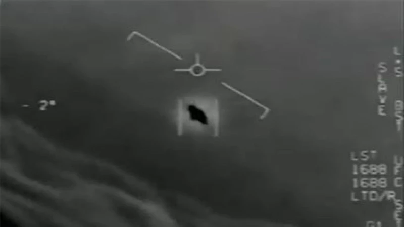 Οι θεάσεις UFO από πιλότους είναι αληθινές - Το επιβεβαιώνει το Αμερικανικό Ναυτικό