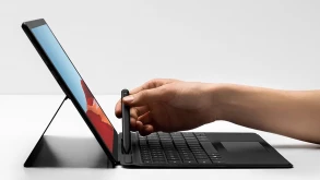 Το Surface Pro X είναι το νέο premium 2 σε 1 tablet της Microsoft