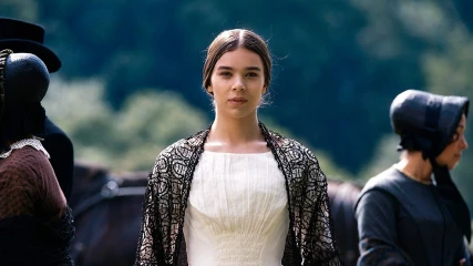 Dickinson: Η Hailee Steinfeld ως Emily Dickinson γίνεται μία επαναστάτρια του καιρού της (ΒΙΝΤΕΟ)