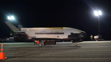 Το Boeing X-37B επέστρεψε στη Γη μετά από 780 μέρες σε τροχιά