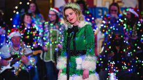Last Christmas: Η Emilia Clarke γίνεται αθεράπευτα ρομαντική φέτος τα Χριστούγεννα (ΒΙΝΤΕΟ)