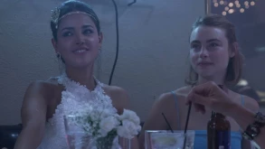 She's Missing: Η Eiza González εξαφανίζεται εντελώς ανεξήγητα σε έναν αγώνα rodeo (ΒΙΝΤΕΟ)