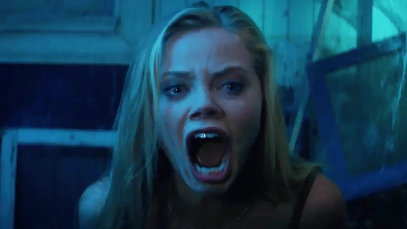 Νεκροί και ζωντανοί συνδέονται στο trailer της horror ταινίας Apparition (ΒΙΝΤΕΟ)