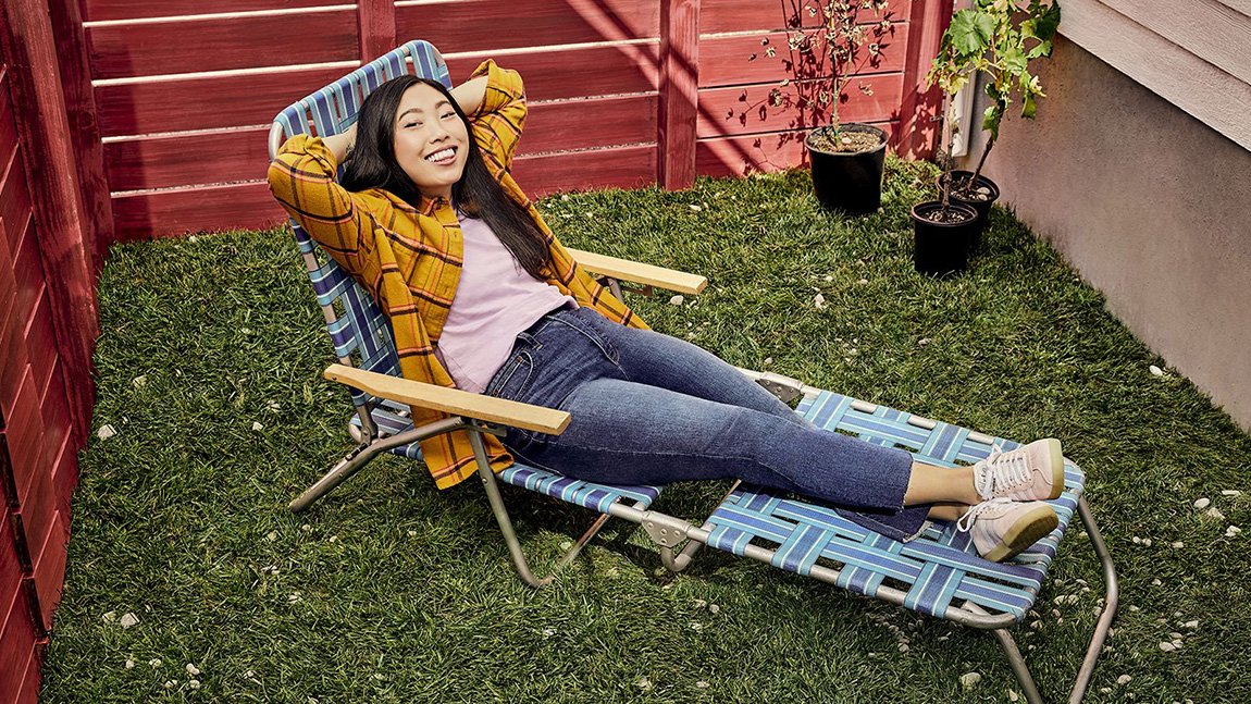 Στο ‘Awkwafina Is Nora from Queens’ η Awkwafina μας ξεναγεί στα λημέρια της (ΒΙΝΤΕΟ)