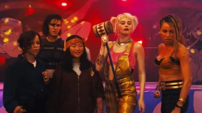 Οι νέες αφίσες του “Birds of Prey” είναι λες και βγήκαν από τα DC Comics