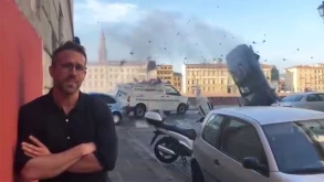 Γκάφα στη νέα ταινία του Ryan Reynolds τον δείχνει σε δύο μέρη ταυτόχρονα (ΒΙΝΤΕΟ)