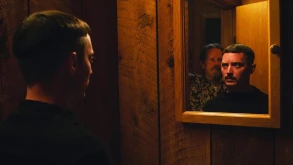 Στο ‘Come to Daddy’ ο Elijah Wood συναντάει ξανά τον πατέρα του (ΒΙΝΤΕΟ)