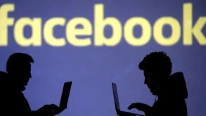 Facebook και Twitter καταργούν fake λογαριασμούς που υποστήριζαν τον Trump, με 55 εκατομμύρια ακολούθους 