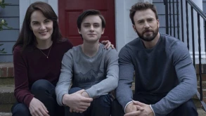 Ο φωτογραφικός φακός απαθανατίζει τον Chris Evans στο ‘Defending Jacob’ 