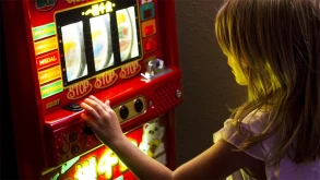 NHS: “Τα loot boxes ωθούν τα παιδιά στον τζόγο”