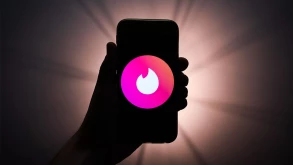 Το Tinder προσθέτει κουμπί πανικού για να σε σώσει από επικίνδυνα ραντεβού
