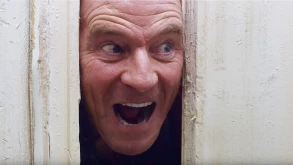 Ο Bryan Cranston μεταμφιέζεται στον Jack από το “The Shining” (ΒΙΝΤΕΟ)