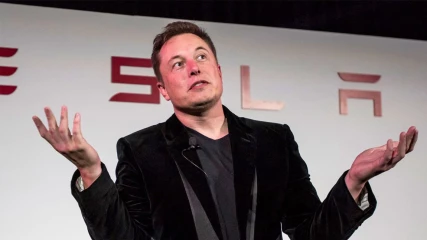 Elon Musk: Ελάτε να δουλέψετε στην Tesla ακόμα κι αν δε βγάλατε το λύκειο