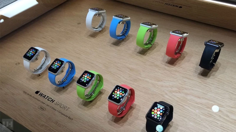 Τα πρώτα νούμερα από τις πωλήσεις του Apple Watch