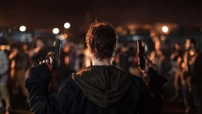 Στο ‘Guns Akimbo’ ο Radcliffe αγωνίζεται με νύχια και με δόντια για να σωθεί (ΒΙΝΤΕΟ)