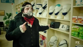 Στη 2η σεζόν του ‘What We Do in the Shadows’ και τα βαμπίρ φορούν μάσκες! (ΒΙΝΤΕΟ)   
