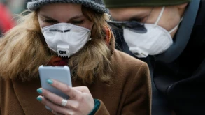 Οι ευρωπαϊκές κυβερνήσεις εντοπίζουν τις κινήσεις των πολιτών για τον περιορισμό του COVID-19