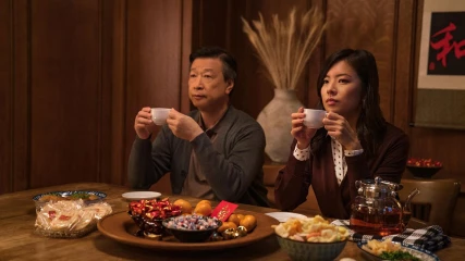 Ο βραβευμένος με Emmy, Alan Yang σκηνοθετεί το συγκινητικό δράμα ‘Tigertail’ (ΒINTEO)