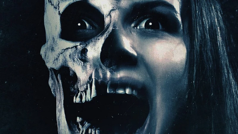 Στο ‘The Haunted’ μία νέα γυναίκα νομίζει ότι κάτι σκοτεινό την ακολουθεί (ΒΙΝΤΕΟ)