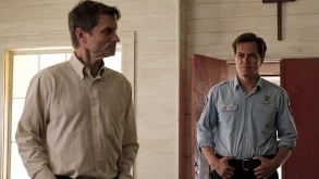 Στο ‘The Quarry’ ο Shea Whigham πασχίζει να κρύψει το σκοτεινό του παρελθόν (ΒΙΝΤΕΟ) 