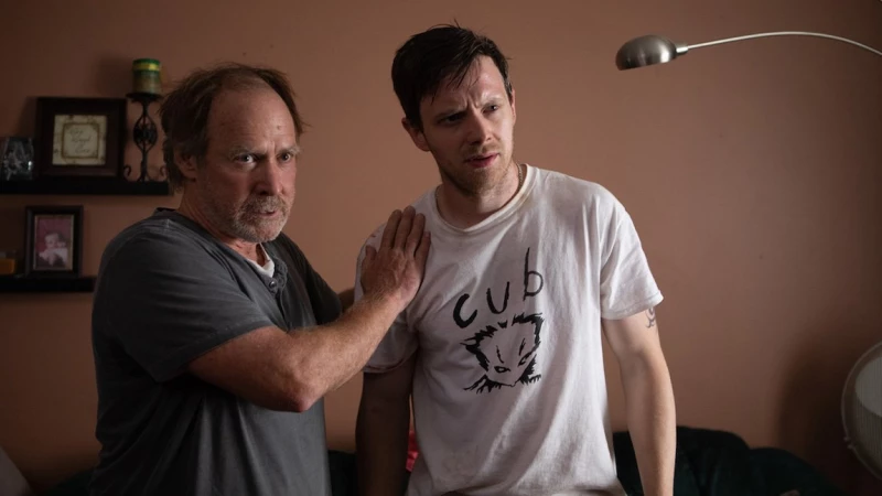 Στο ‘Hammer’ οι Will Patton και Mark O'Brien παλεύουν να κλείσουν το μεταξύ τους χάσμα (ΒΙΝΤΕΟ)