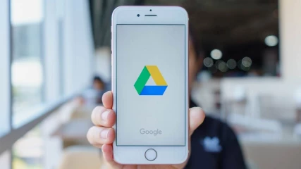 Το Google Drive στο iOS υποστηρίζει πλέον Face ID και Touch ID