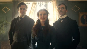 Η Millie Bobby Brown είναι η Enola Holmes του Netflix μαζί με τους Henry Cavill και Sam Claflin (ΕΙΚΟΝΕΣ)