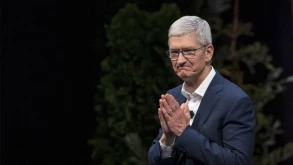 Ο Tim Cook έγινε και επίσημα δισεκατομμυριούχος
