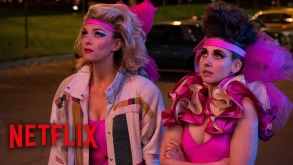 Το Netflix κόβει την 4η σεζόν του GLOW πριν καν γυριστεί