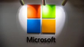 Η Microsoft ορίζει νέες αρχές στο app store της και "τη λέει" στην Apple
